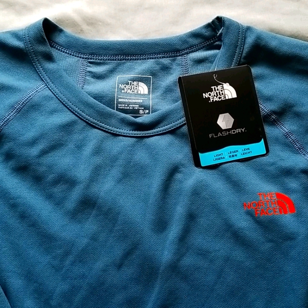 NWT North Face long sleeve